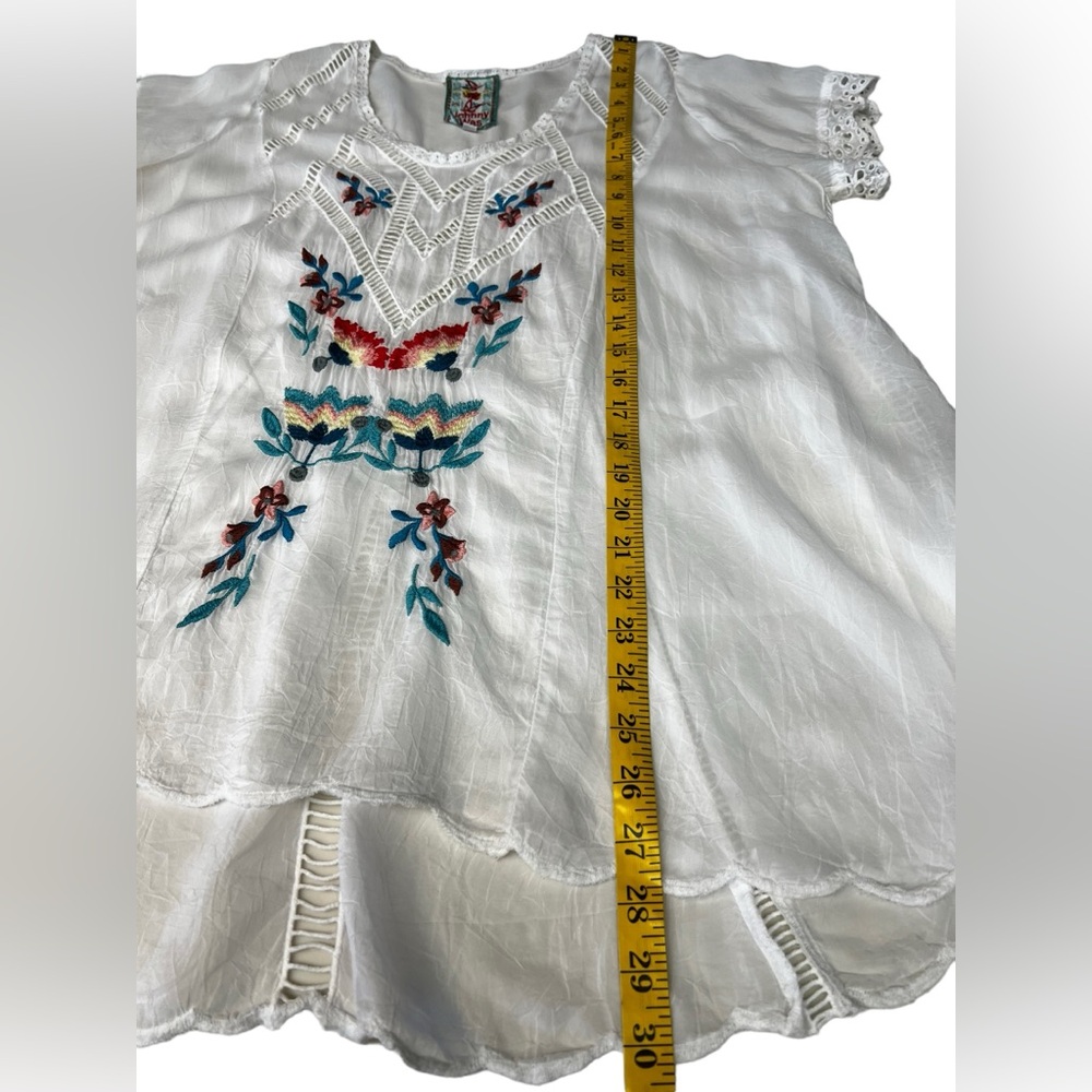 JOHNNY WAS Floral Embroidered Cupra Rayon Swing Top Blouse Tunic White Sz S Boho - Picture 9 of 13